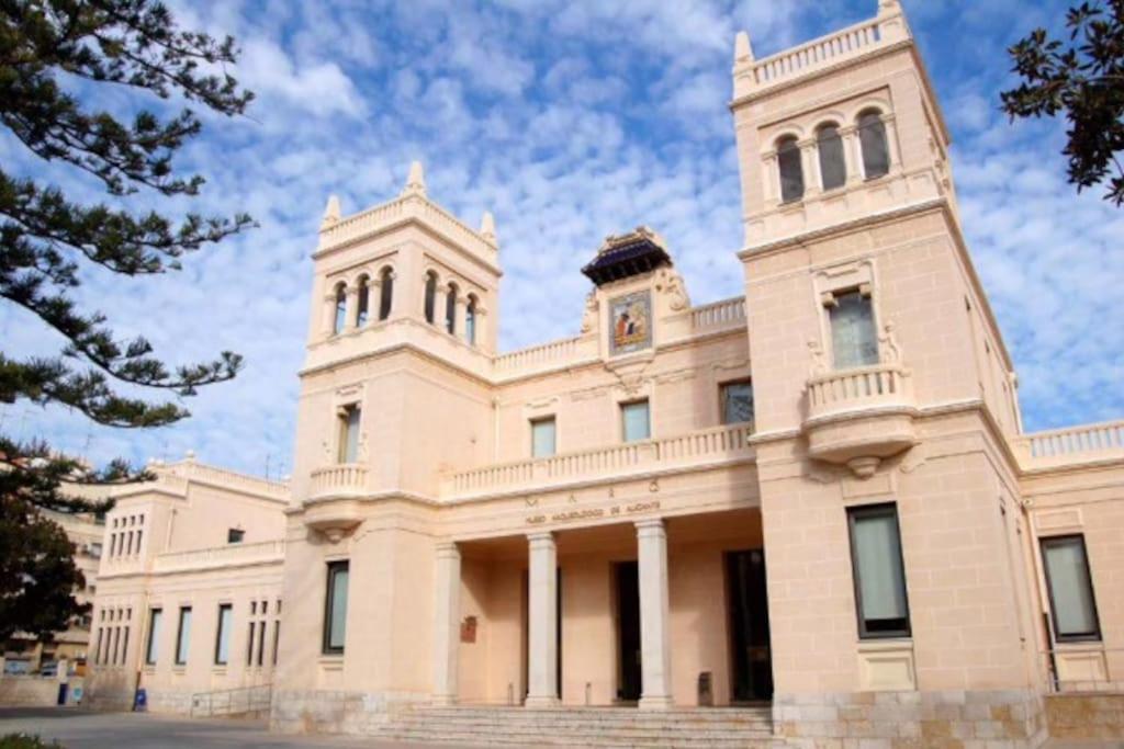Bright Flat With View To The Castle And The Museum Apartamento Alicante Exterior foto